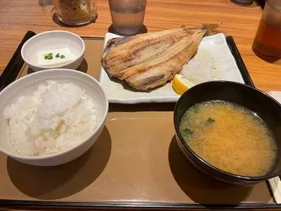 やよい軒秋津店
