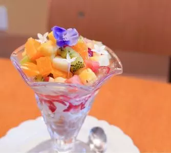 水信フルーツパーラーラボ