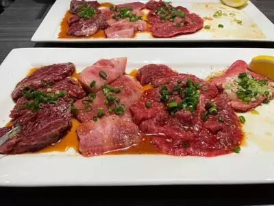 焼肉はなび