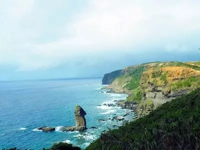 立神岩