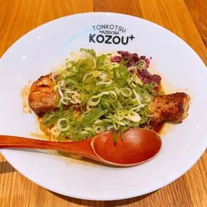 豚骨まぜそば KOZOU+（豚骨まぜそば コゾウプラス）