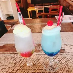A to Z cafe（エートゥゼットカフェ）