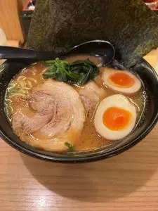 えび豚骨拉麺 春樹 新宿御苑前店