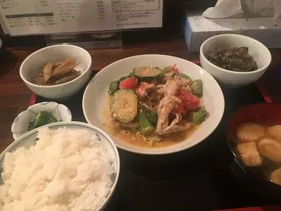 ななふん食堂