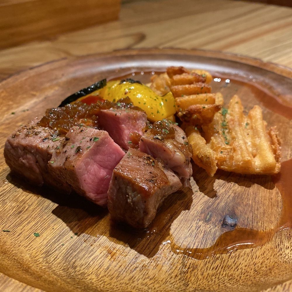 鉄道王さんが投稿したシェフの肉料理と花畑牧場チーズ Selection 名古屋駅店（セレクション）に関する口コミの画像