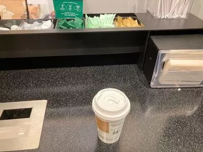 スターバックス・コーヒー 西新宿三井ビル店
