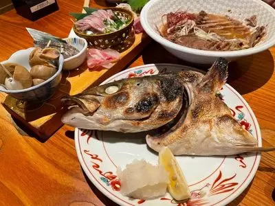 川崎市民食堂魚金-西