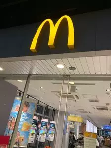 マクドナルド 西新宿5丁目店
