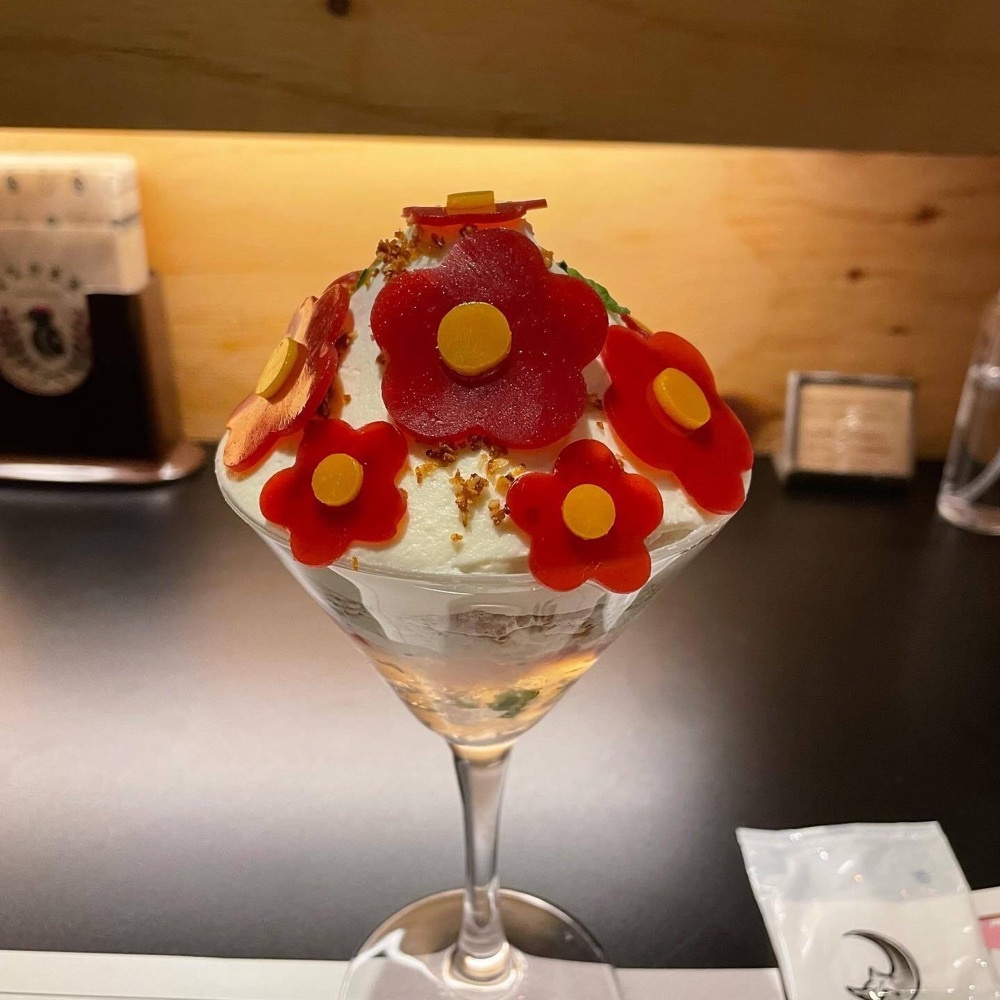 夜パフェ専門店ななかま堂