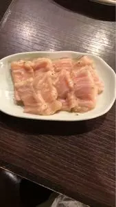 炭火焼肉ホルモン うらら