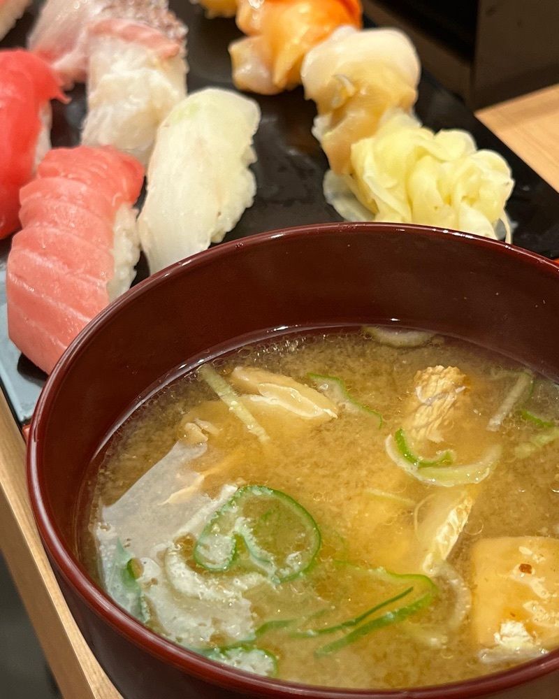 Ryoさんが投稿した立喰い寿司 ひなと丸 グランスタ八重北食堂店に関する口コミの画像