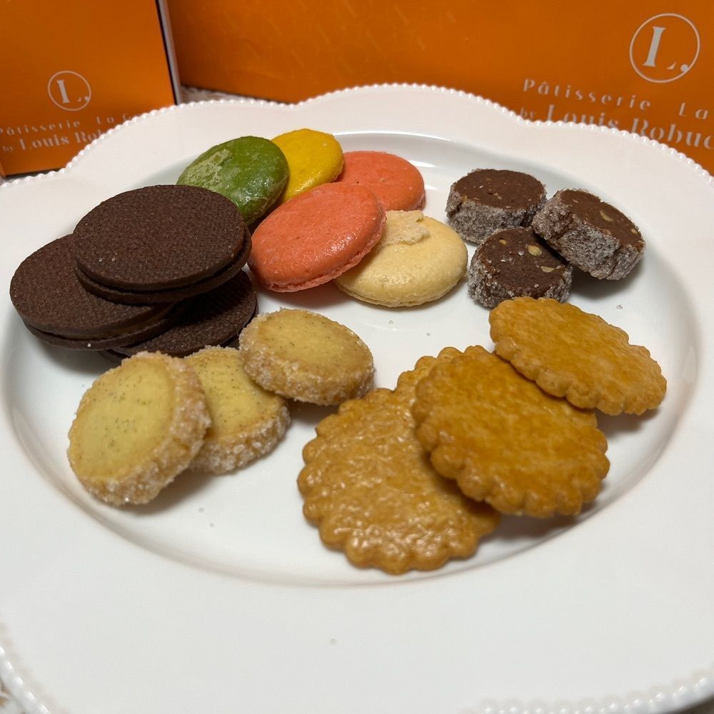 エリーチカさんが投稿したパティスリー ラ・ガール バイ ルイ ロブション（Pâtisserie La Gare by Louis Robuchon）に関する口コミの画像