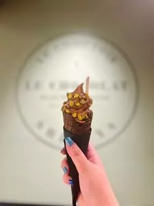 ル・ショコラ・アラン・デュカス 渋谷スクランブルスクエア店（LE CHOCOLAT ALAIN DUCASSE）