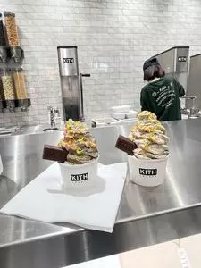 キストリーツ（KITH TREATS）