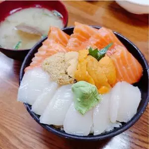 三角市場（さんかくいちば）