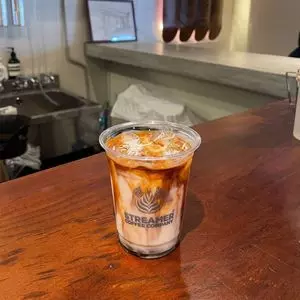 STREAMER COFFEE COMPANY AZABU-JUBAN（ストリーマー コーヒー カンパニー）