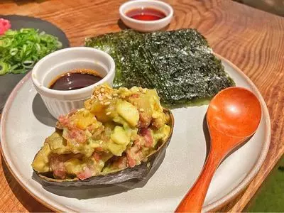 馬ール PERO 大阪梅田お初天神店（ペロ）