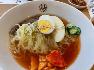 平壌冷麺食道園