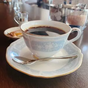 珈琲館 麗（コーヒーカン ウララ）