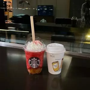 スターバックス・コーヒー 海ほたるパーキングエリア店（STARBUCKS COFFEE）