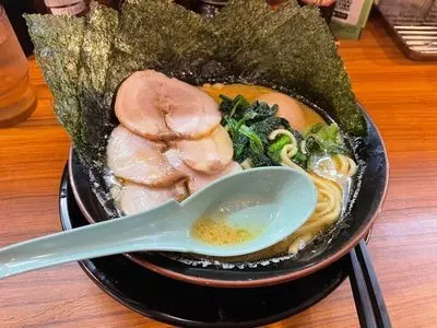 壱角家 新宿東南口店