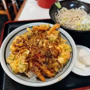 セブンイレブン 杉並天沼通り