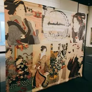 神戸ファッション美術館