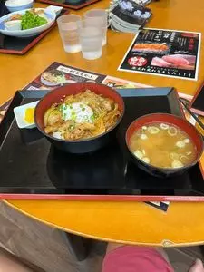 お食事処 旬屋（オショクジドコロ トキヤ）