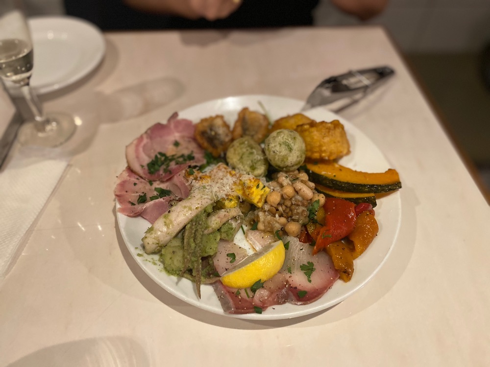 アズーリ（Pizzeria Azzurri）