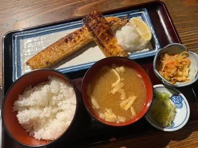炭火焼専門食処 白銀屋 西八の分店（シロガネヤ）