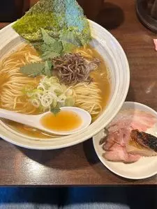 ラーメン 凌駕堂（リョウガドウ）