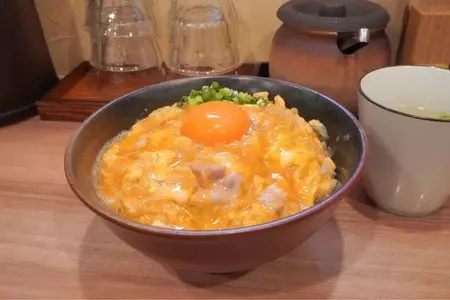 親子丼専門店 ○勝（まるかつ）