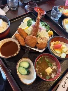 とんかつトミタ