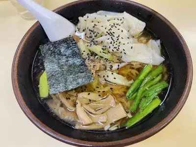 手もみラーメン 十八番（てもみらーめん じゅうはちばん）