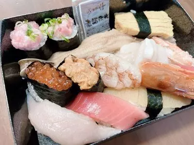 回し寿司 活 活美登利 目黒店 （かつ）