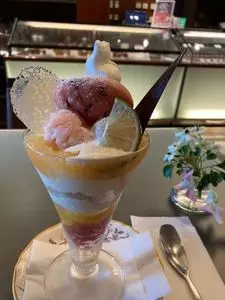 新丸ビル（新丸の内ビルディング）