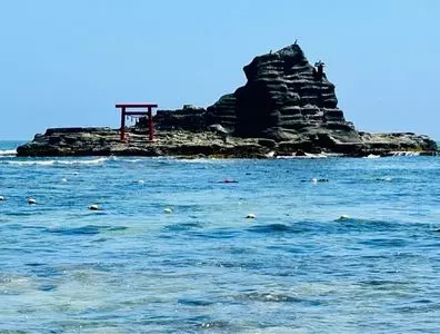 守谷海蝕洞穴群