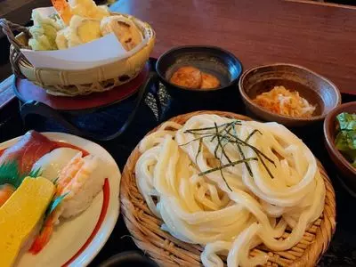 やまきうどん 東広島本店