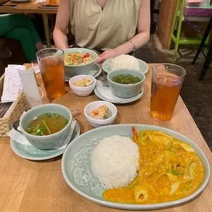 クルン・サイアム 六本木ヒルズ店（【旧店名】タイストリートフード by クルン サイアム）