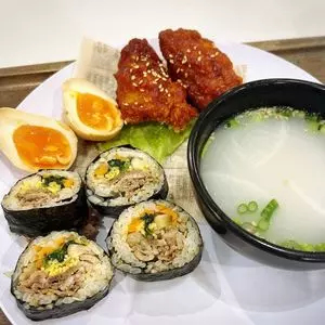 韓国厨房 尹家の食卓 イオンモールKYOTO店（ゆんけのしょくたく）