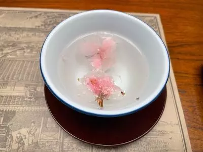 逢坂山 かねよ 本店