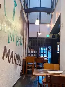 cafe marble 仏光寺店（カフェマーブル）