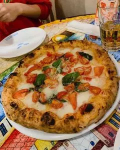 ピッツェリア エ オステリア パドリーノ（Pizzeria e Osteria PADRINO）