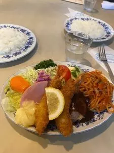 中津軒（なかつけん）