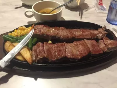 ステーキハウス 88 国際通り店（ハチジュウハチ）