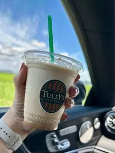 タリーズコーヒー 館林アゼリアモール店 （TULLY’S COFFEE）