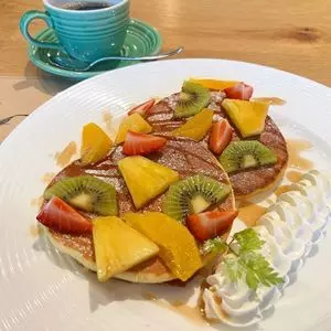 LUANA Hawaiian Cafe（ルアナ ハワイアンカフェ）