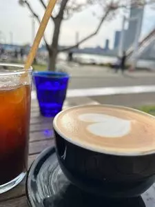 RHC CAFE 豊洲店（アールエイチシーカフェ）