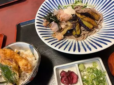 やじろべえ 植田店
