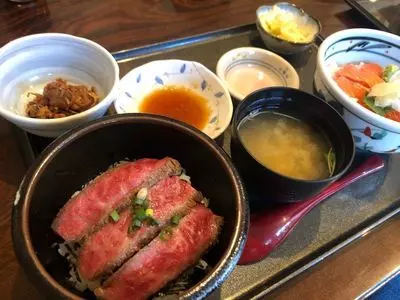 悠流里